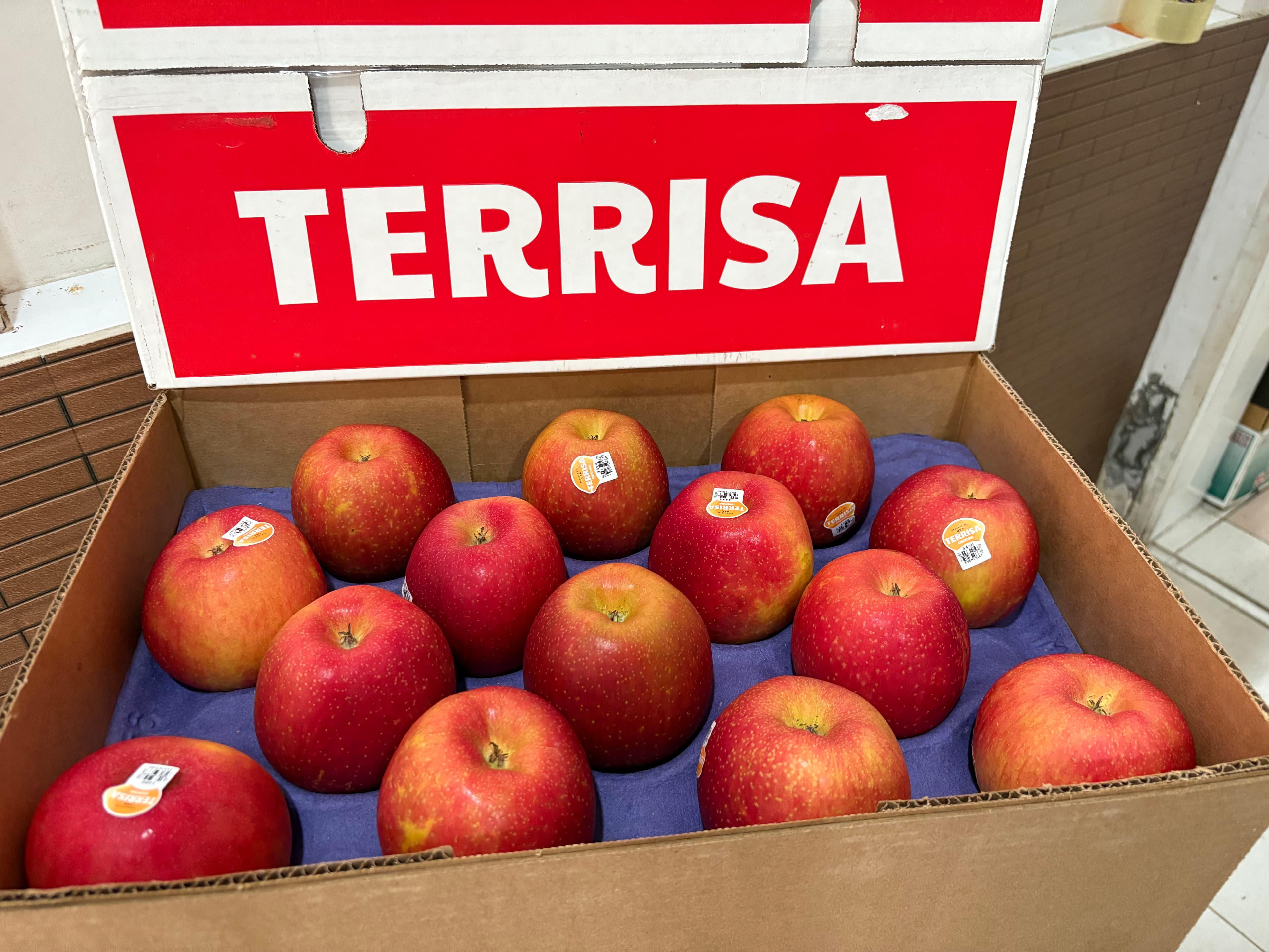 Táo Mỹ Evercrisp 3A size 28 và 32